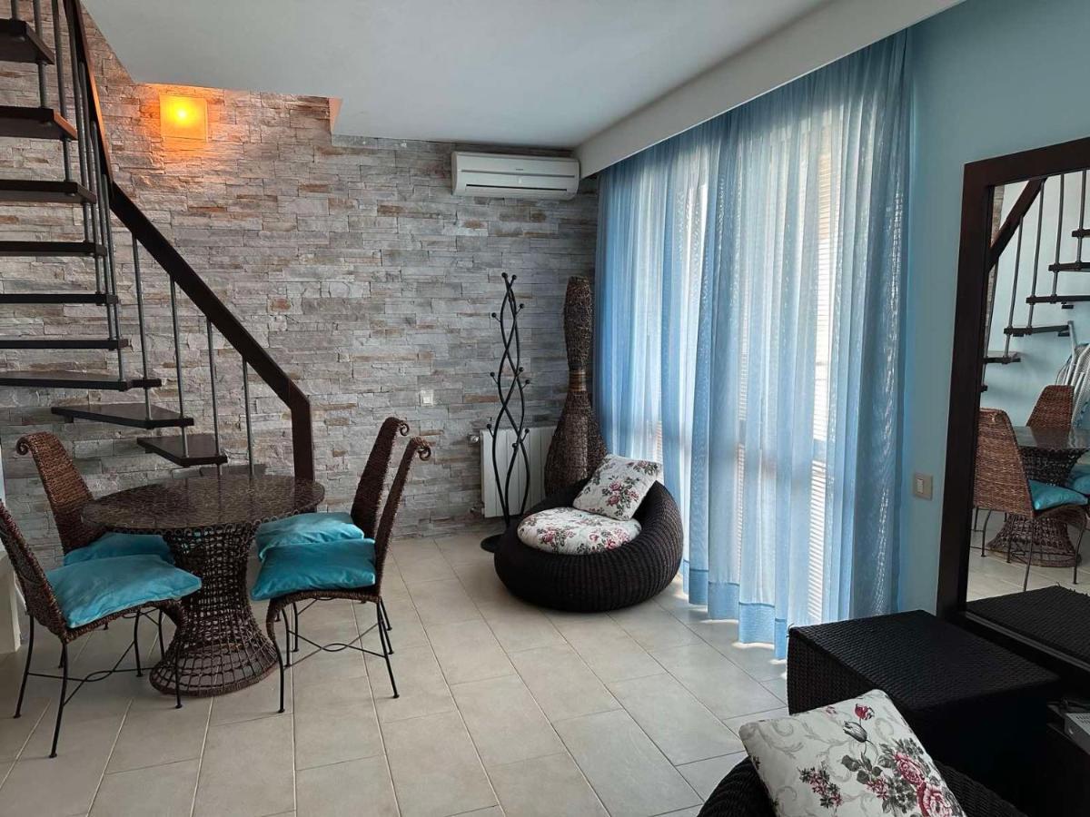 Oazis Vip Club Aparthotel Sunny Beach Exterior foto
